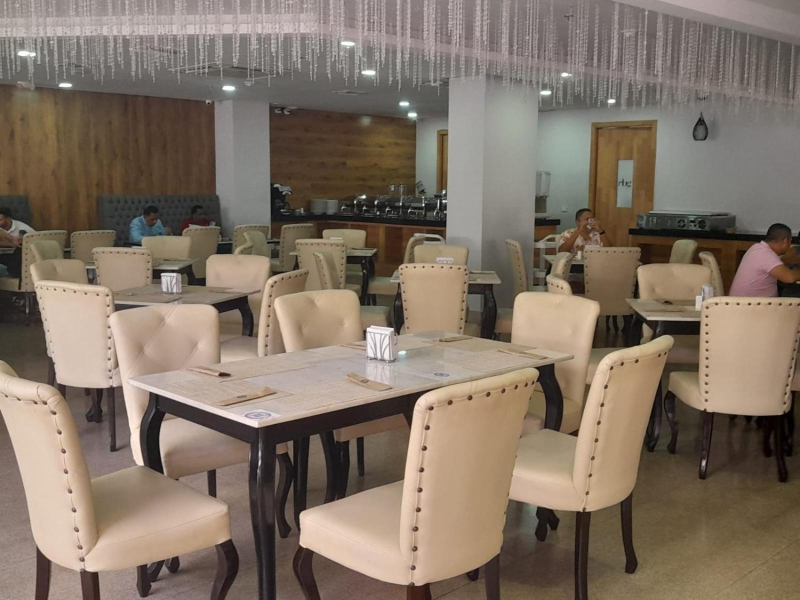 Radisson Diamond 5*