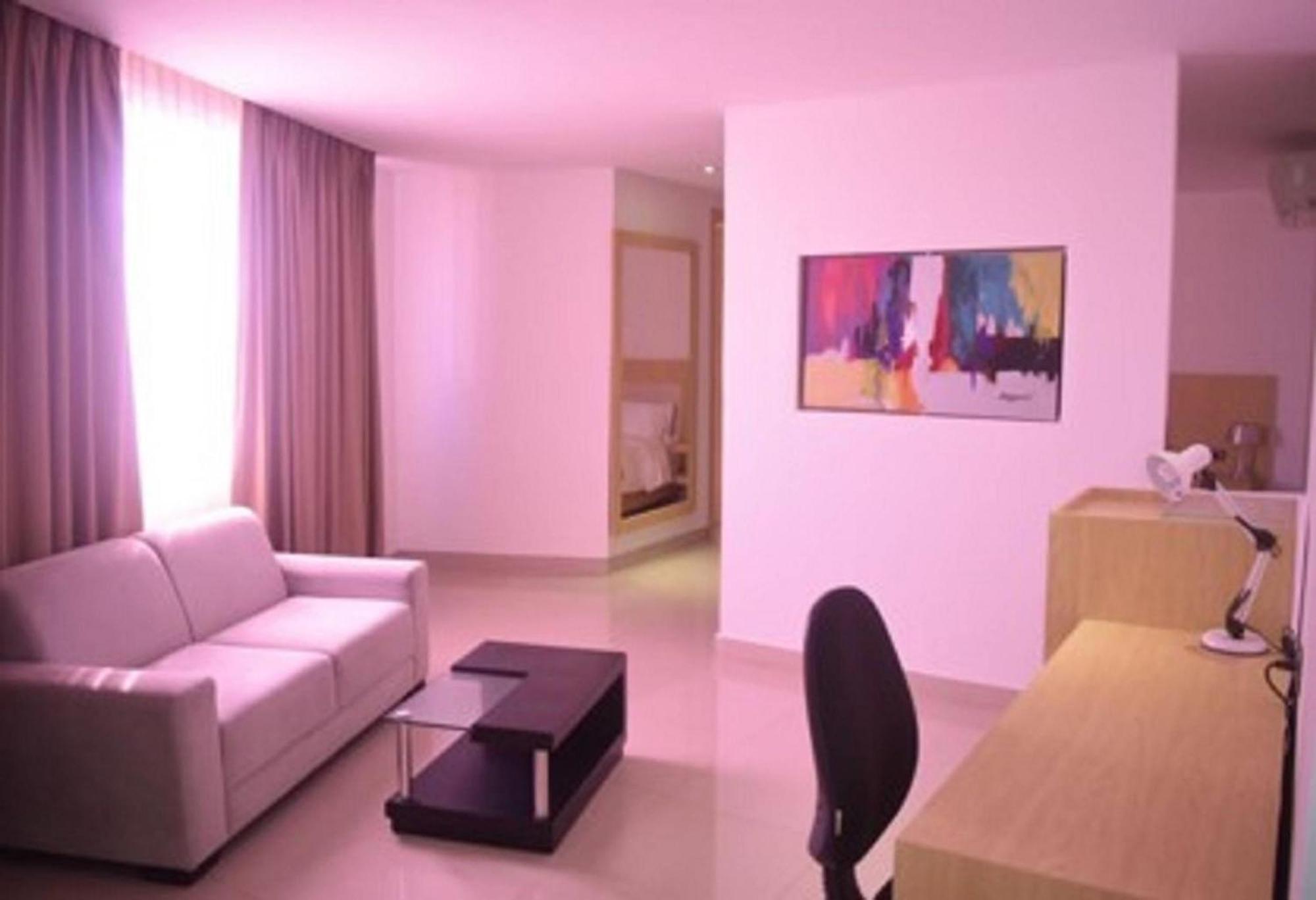 Radisson Diamond 酒店