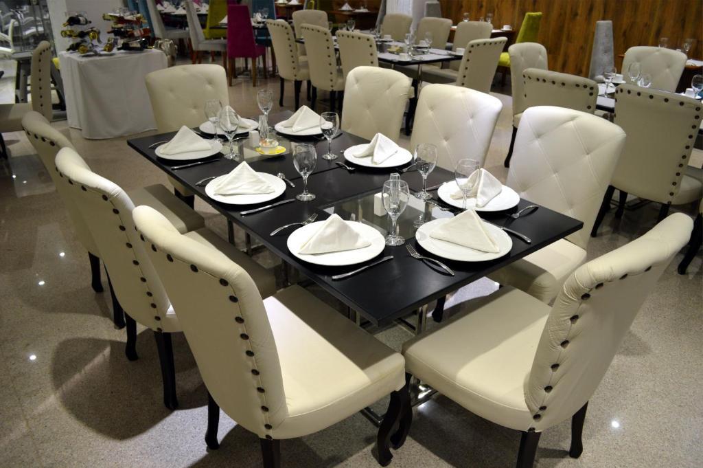 Radisson Diamond Hotel